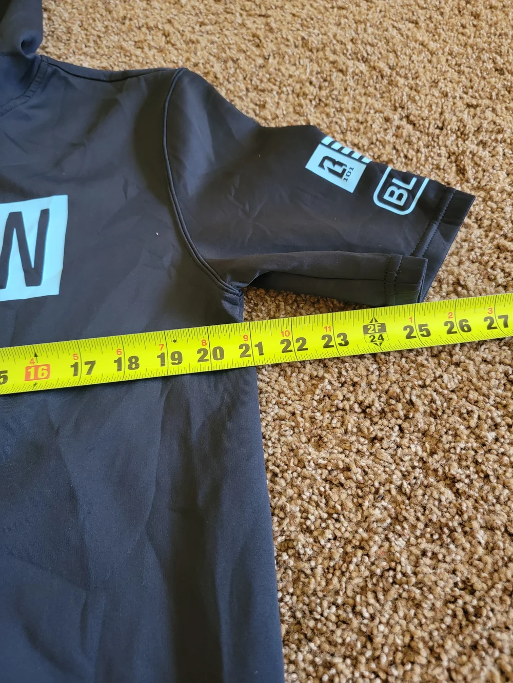 BSBLSZN Short-Sleeve Hoodie in Black with Teal Logo Men's Small